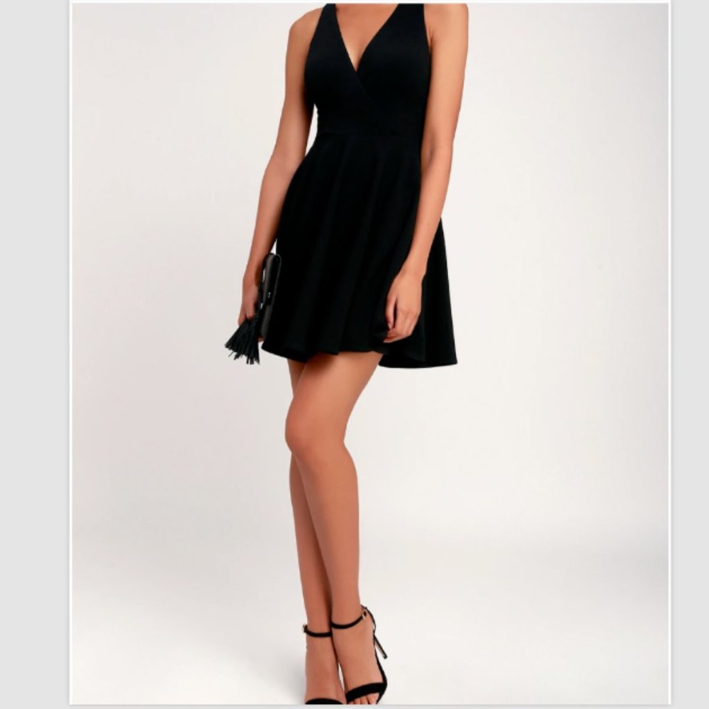 Lulu's Fit and Flare Sleeveless Twisted Cutout Back Dress